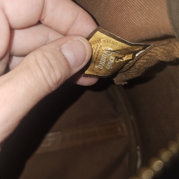 Louis Vuitton French Company Bag - Picture 8 of 16